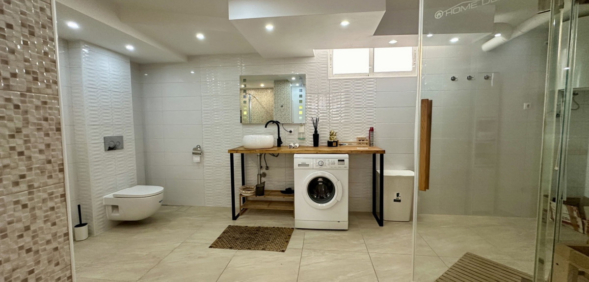 Se vende Villa - Chalet de 3 dormitorios en Costa Blanca, Alicante, España