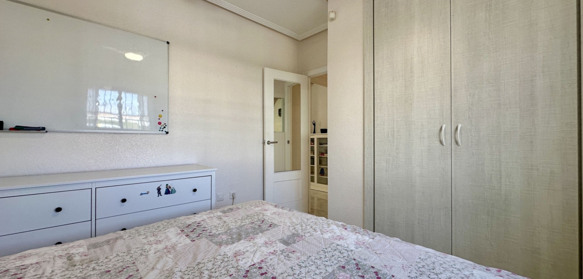 Se vende Villa - Chalet de 3 dormitorios en Costa Blanca, Alicante, España
