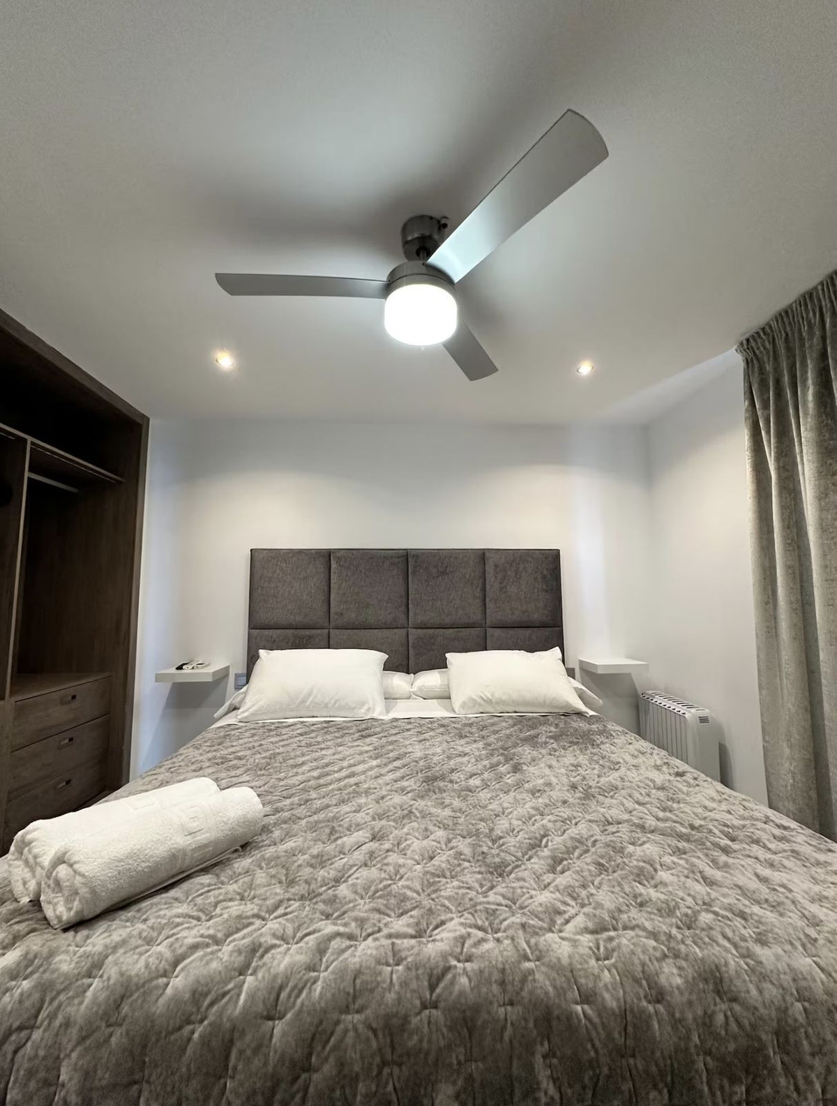 Se vende Apartamento Planta Media de 2 dormitorios en Costa Del Sol, Málaga, España
