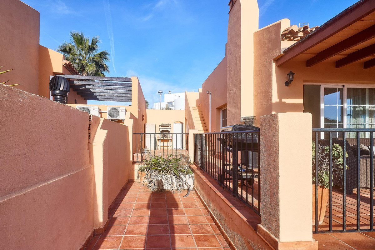 Se vende Villa - Chalet de 2 dormitorios en Costa Del Sol, Málaga, España