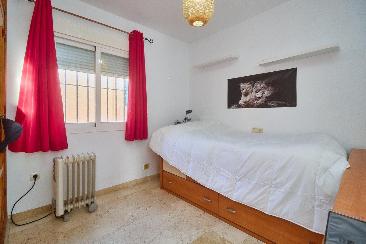 Se vende Villa - Chalet de 2 dormitorios en Costa Del Sol, Málaga, España