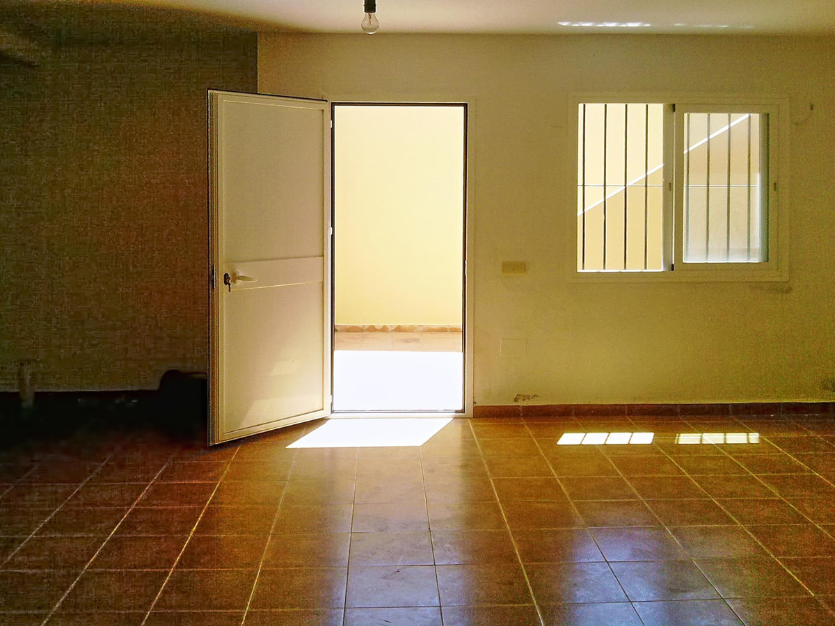 Se vende Villa - Chalet de 2 dormitorios en Costa Del Sol, Málaga, España