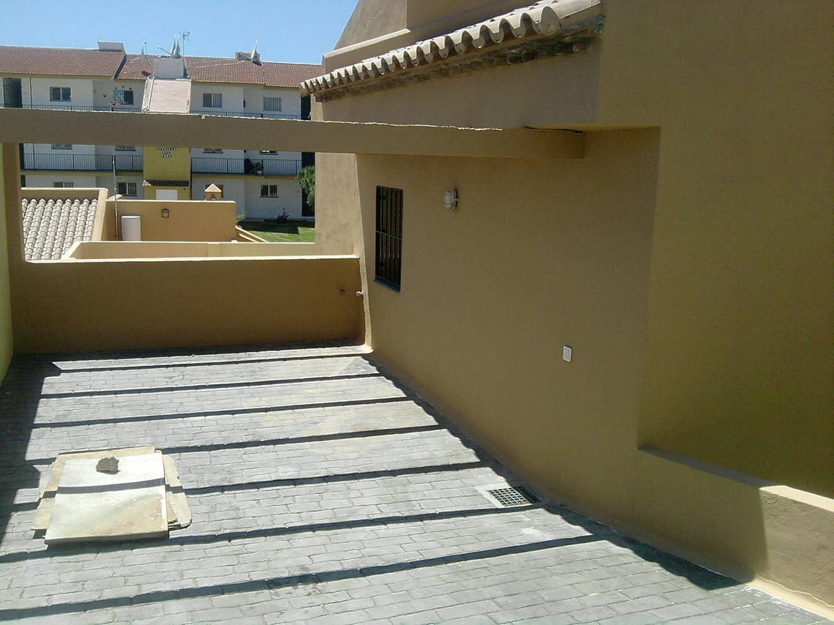 Se vende Villa - Chalet de 2 dormitorios en Costa Del Sol, Málaga, España