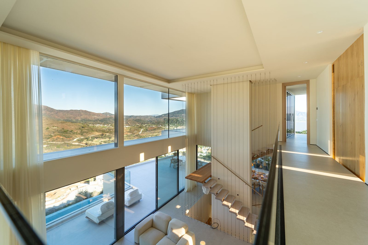 Se vende Villa - Chalet de 5 dormitorios en Costa Del Sol, Málaga, España