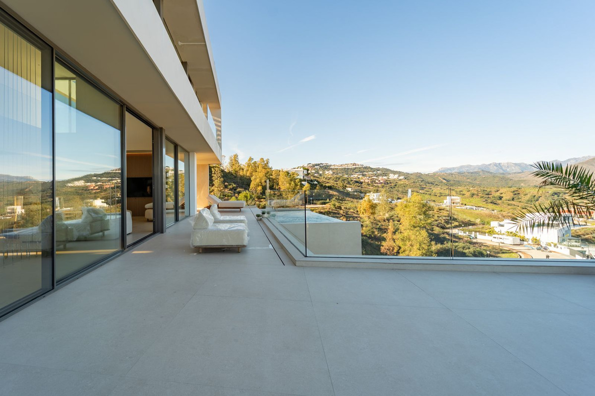 Se vende Villa - Chalet de 5 dormitorios en Costa Del Sol, Málaga, España