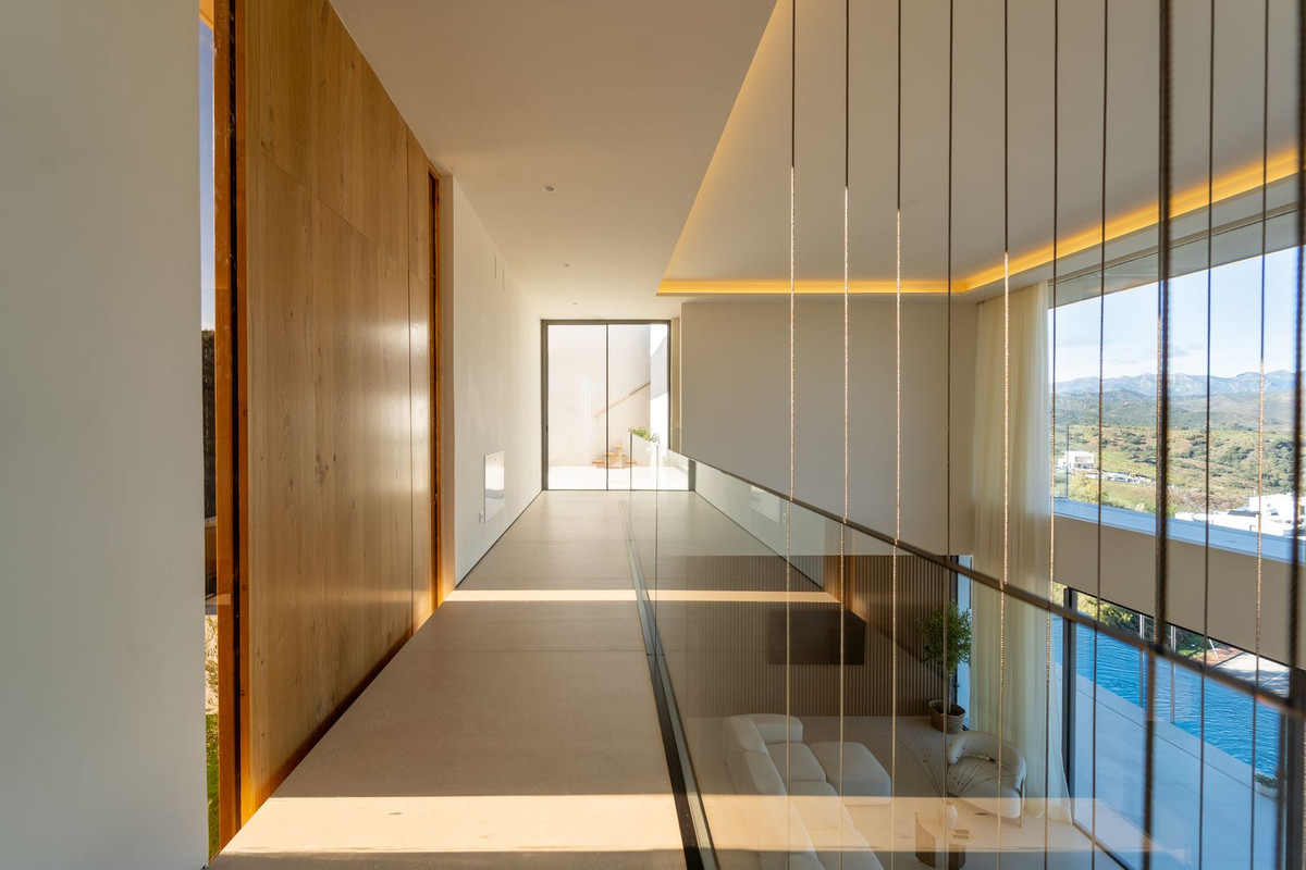 Se vende Villa - Chalet de 5 dormitorios en Costa Del Sol, Málaga, España