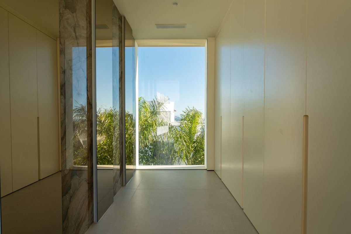 Se vende Villa - Chalet de 5 dormitorios en Costa Del Sol, Málaga, España