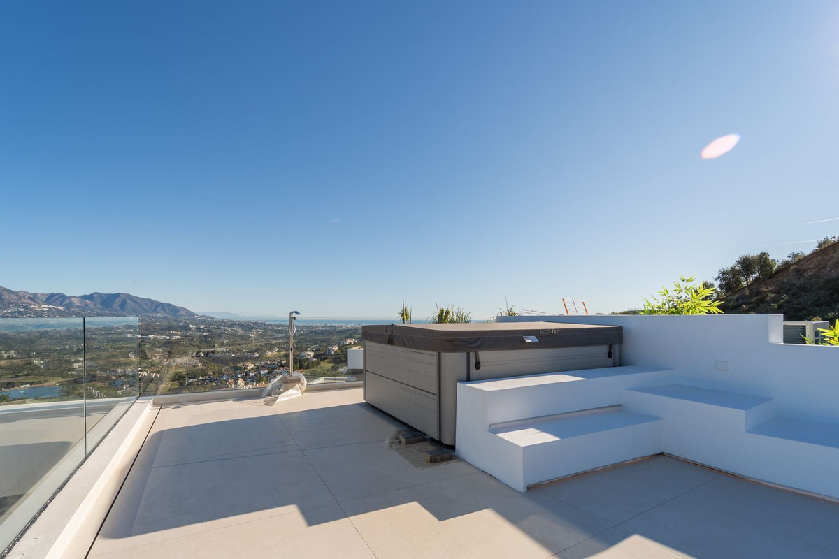 Se vende Villa - Chalet de 5 dormitorios en Costa Del Sol, Málaga, España