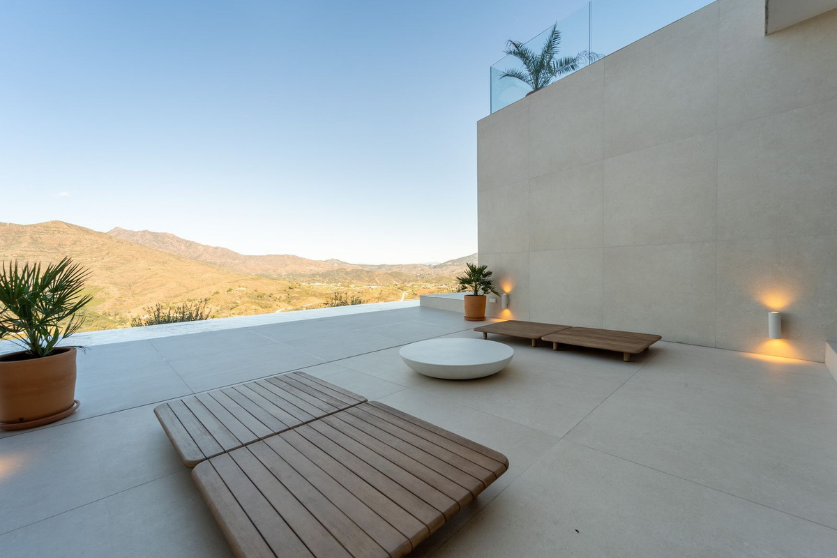 Se vende Villa - Chalet de 5 dormitorios en Costa Del Sol, Málaga, España