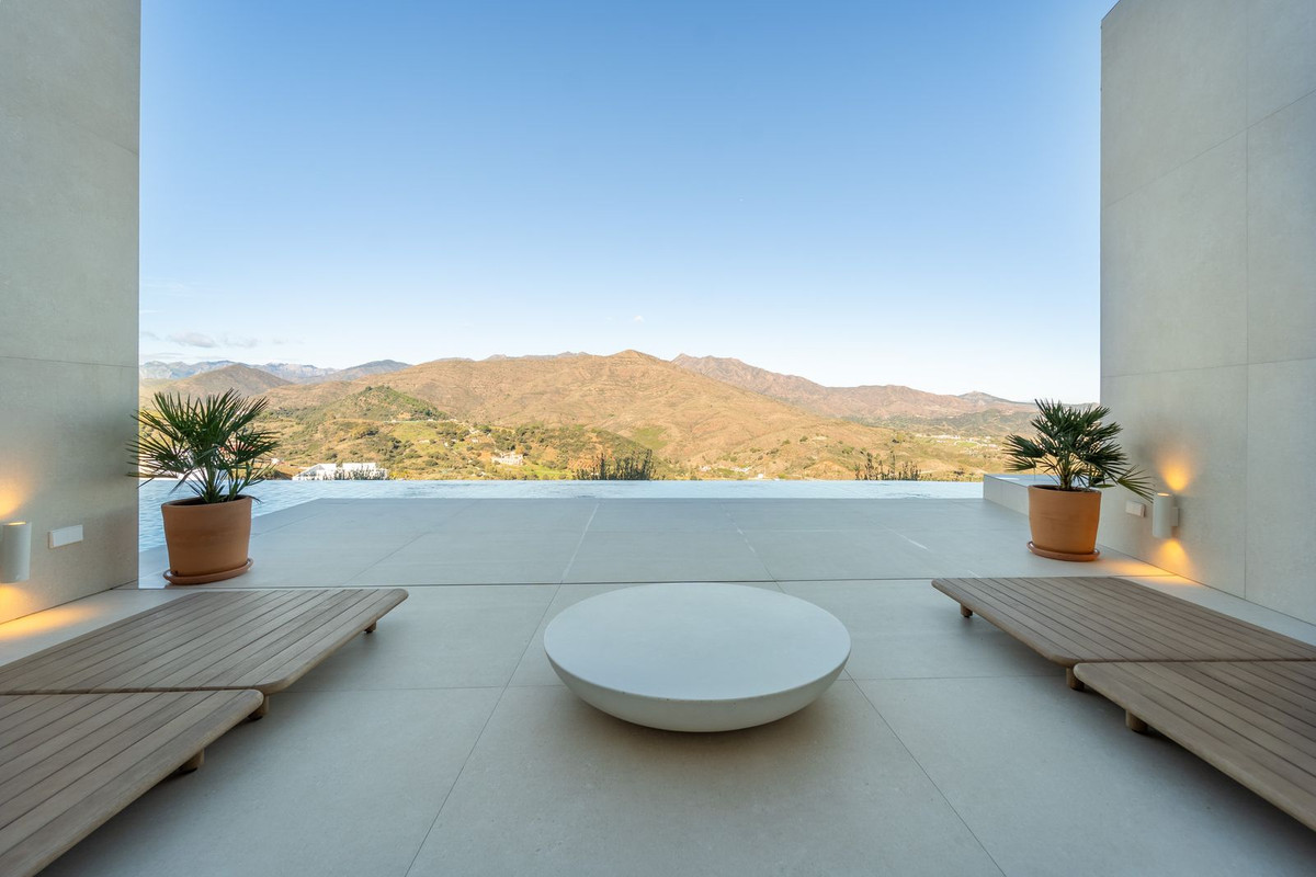 Se vende Villa - Chalet de 5 dormitorios en Costa Del Sol, Málaga, España
