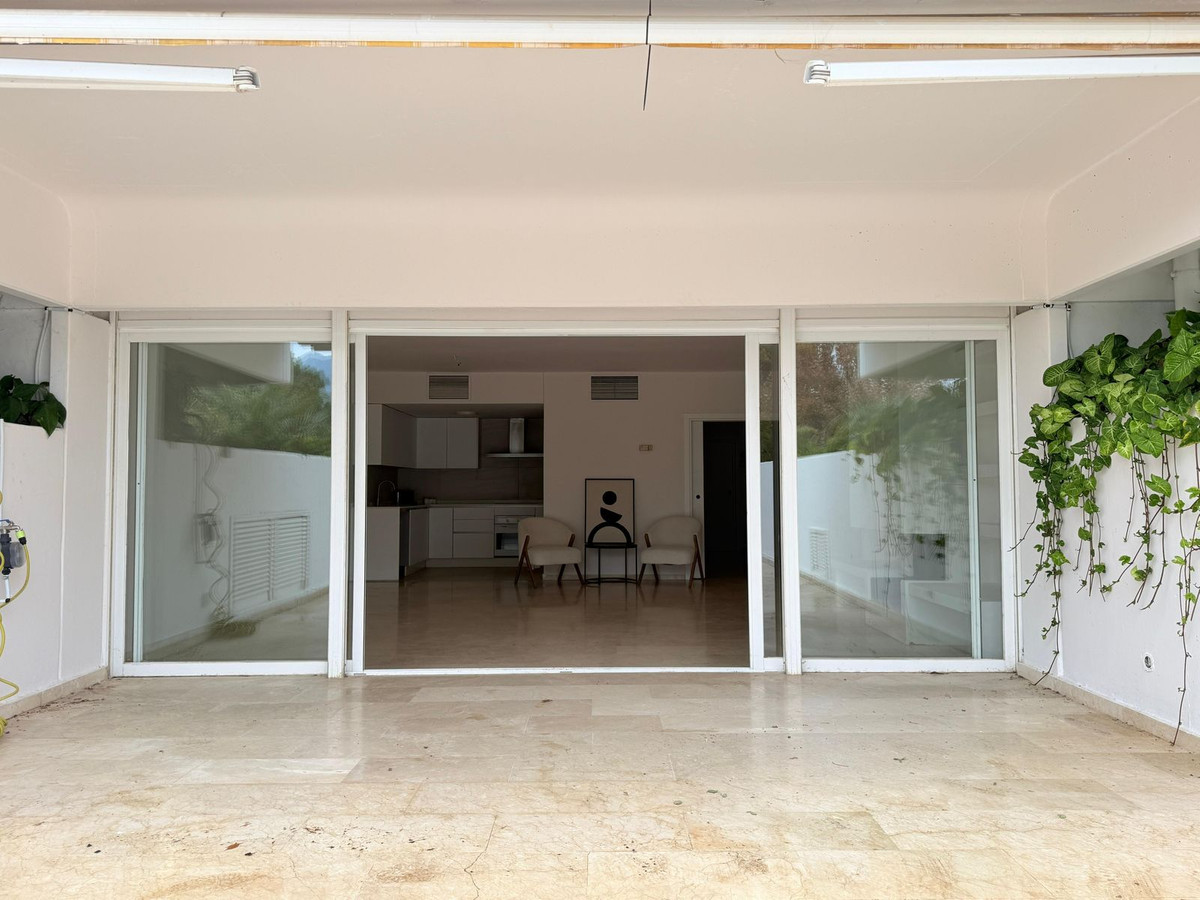 1 Bed Apartment for sale in The Golden Mile Costa Del Sol, Málaga, Spain