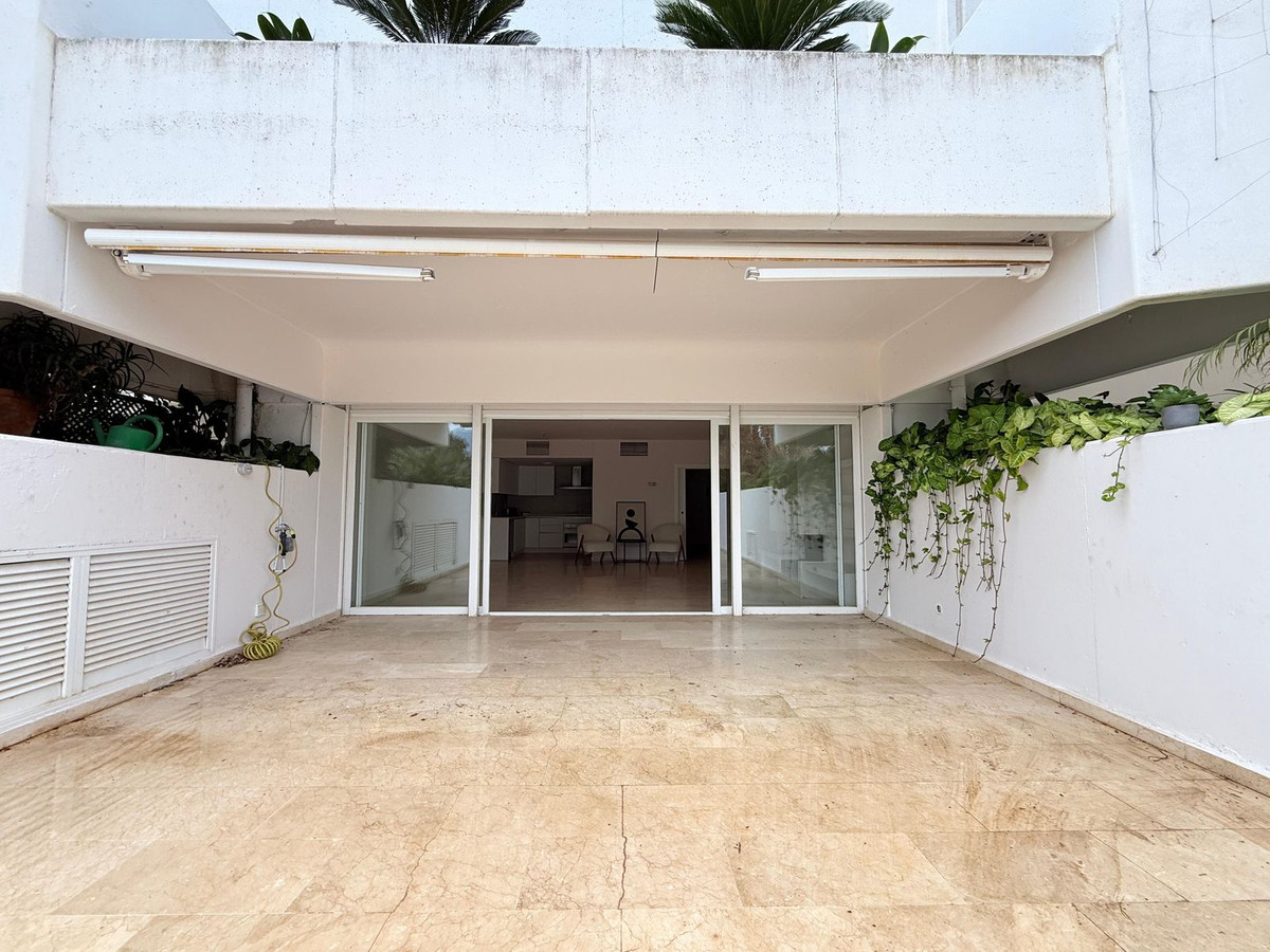 1 Bed Apartment for sale in The Golden Mile Costa Del Sol, Málaga, Spain