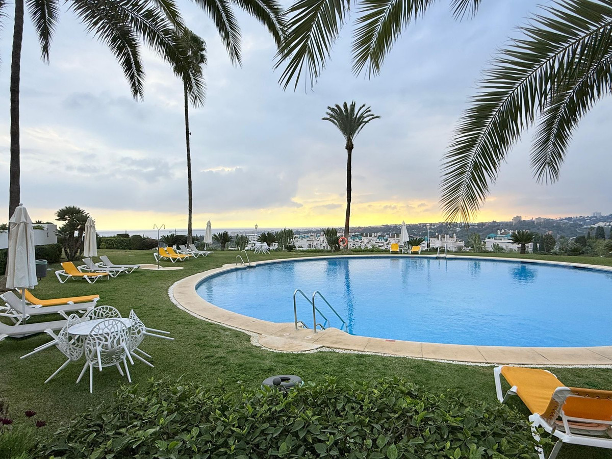 1 Bed Apartment for sale in The Golden Mile Costa Del Sol, Málaga, Spain