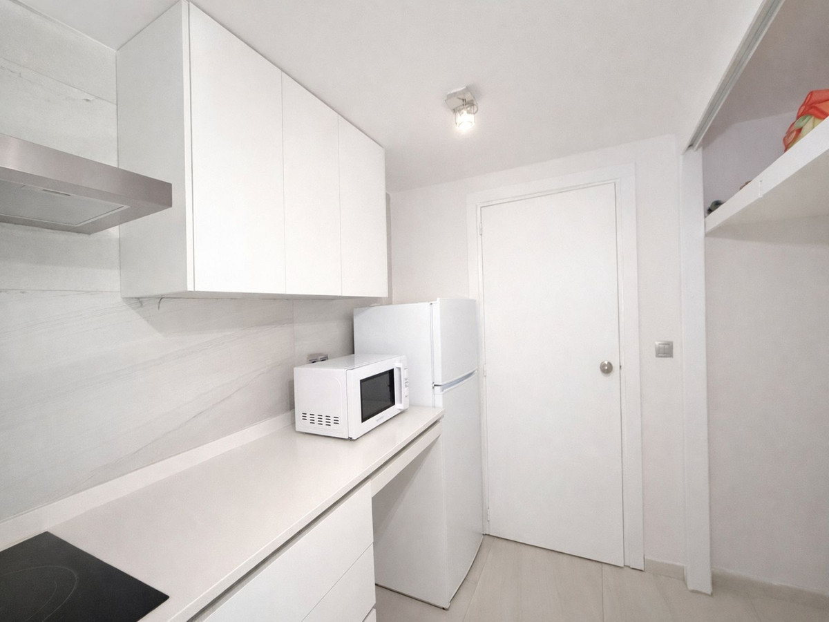 1 Bed Apartment for sale in The Golden Mile Costa Del Sol, Málaga, Spain