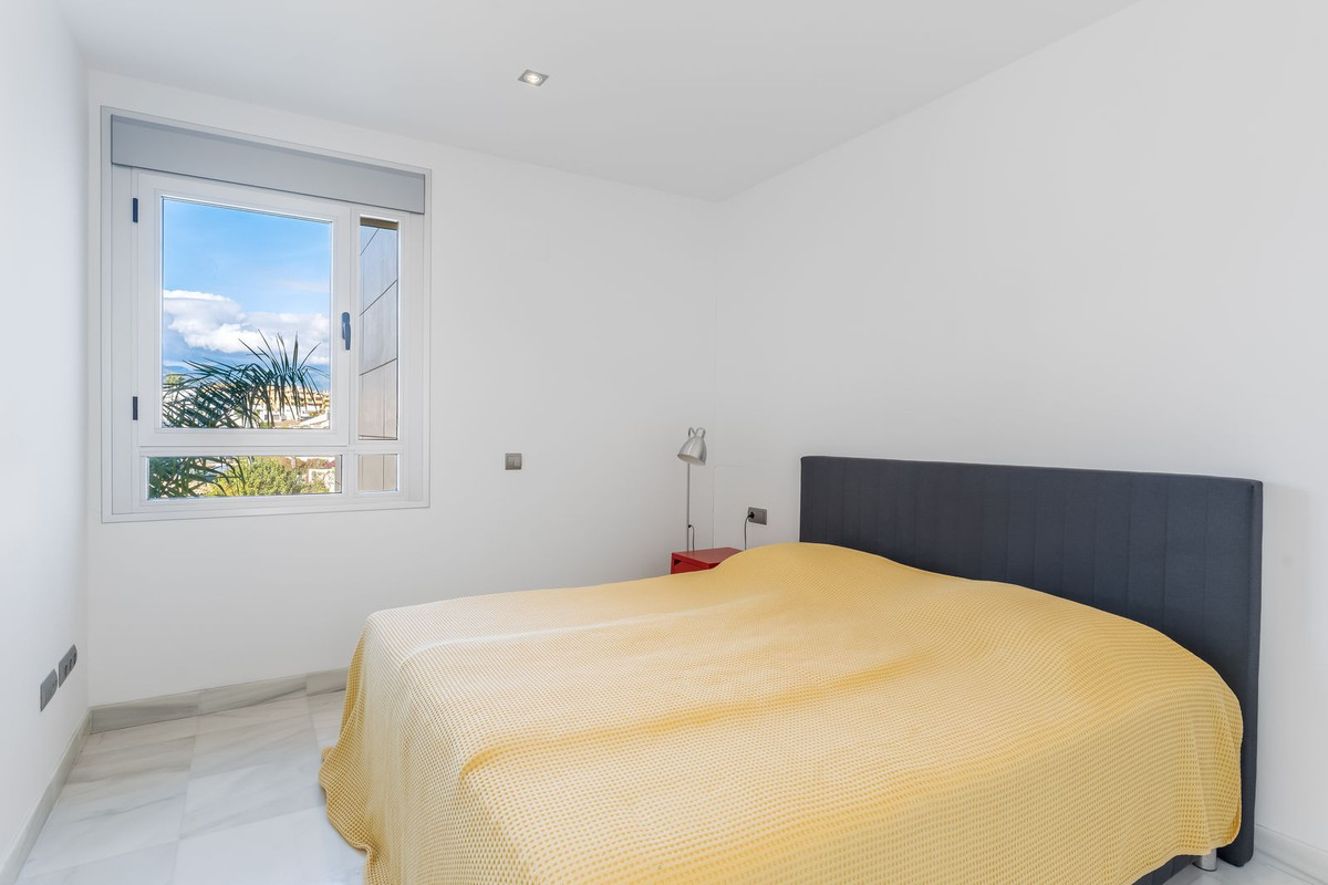 3 Bed Apartment for sale in San Pedro De Alcántara Costa Del Sol, Málaga, Spain