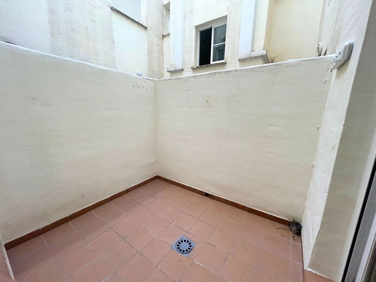 2 Bed Apartment for sale in Benalmadena Costa Del Sol, Málaga, Spain
