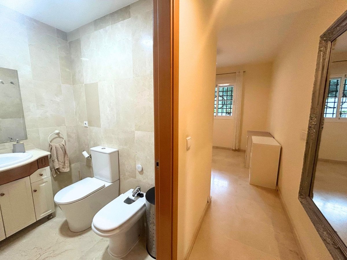 2 Bed Apartment for sale in Benalmadena Costa Del Sol, Málaga, Spain