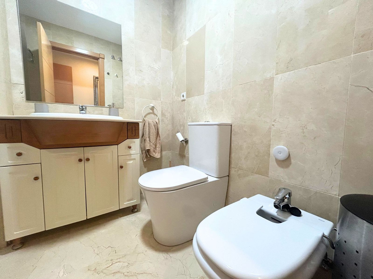 2 Bed Apartment for sale in Benalmadena Costa Del Sol, Málaga, Spain