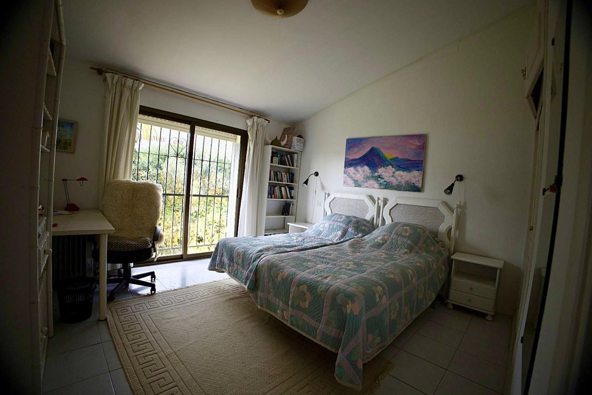 Se vende Apartamento Planta Media de 2 dormitorios en Costa Del Sol, Málaga, España