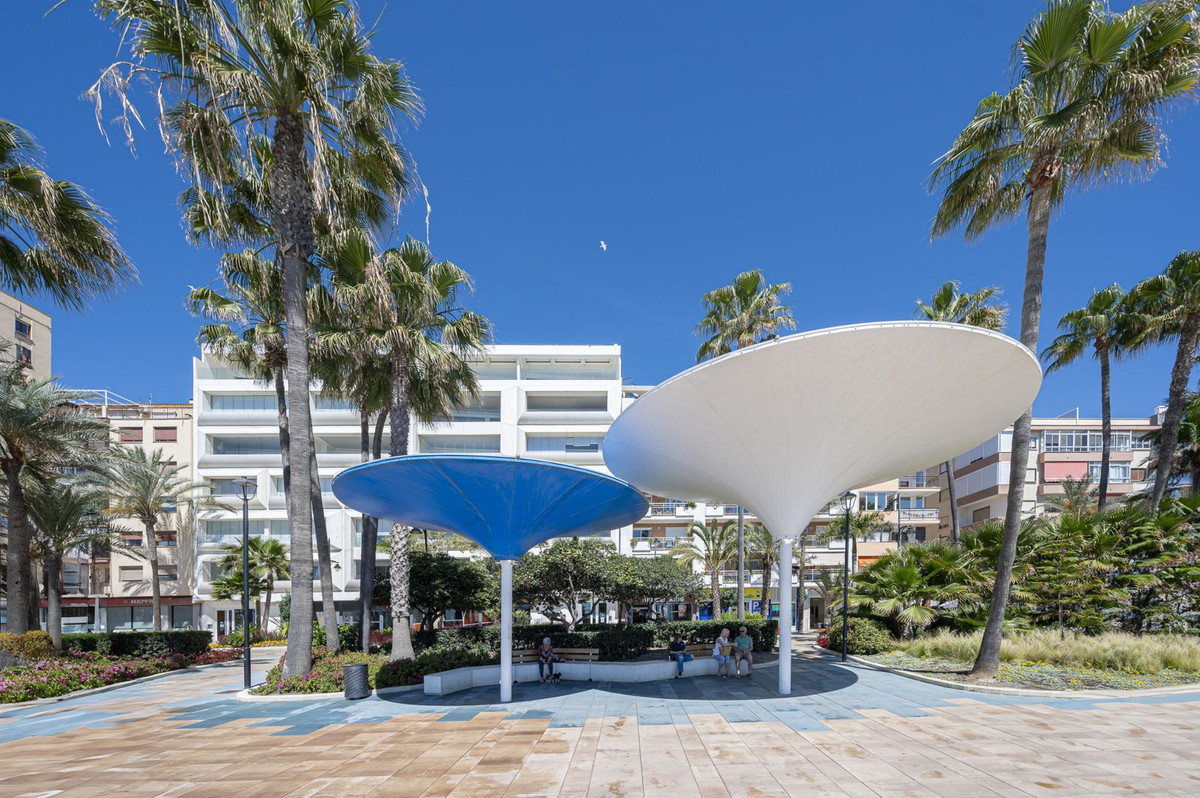 Se vende Apartamento Planta Media de 2 dormitorios en Costa Del Sol, Málaga, España