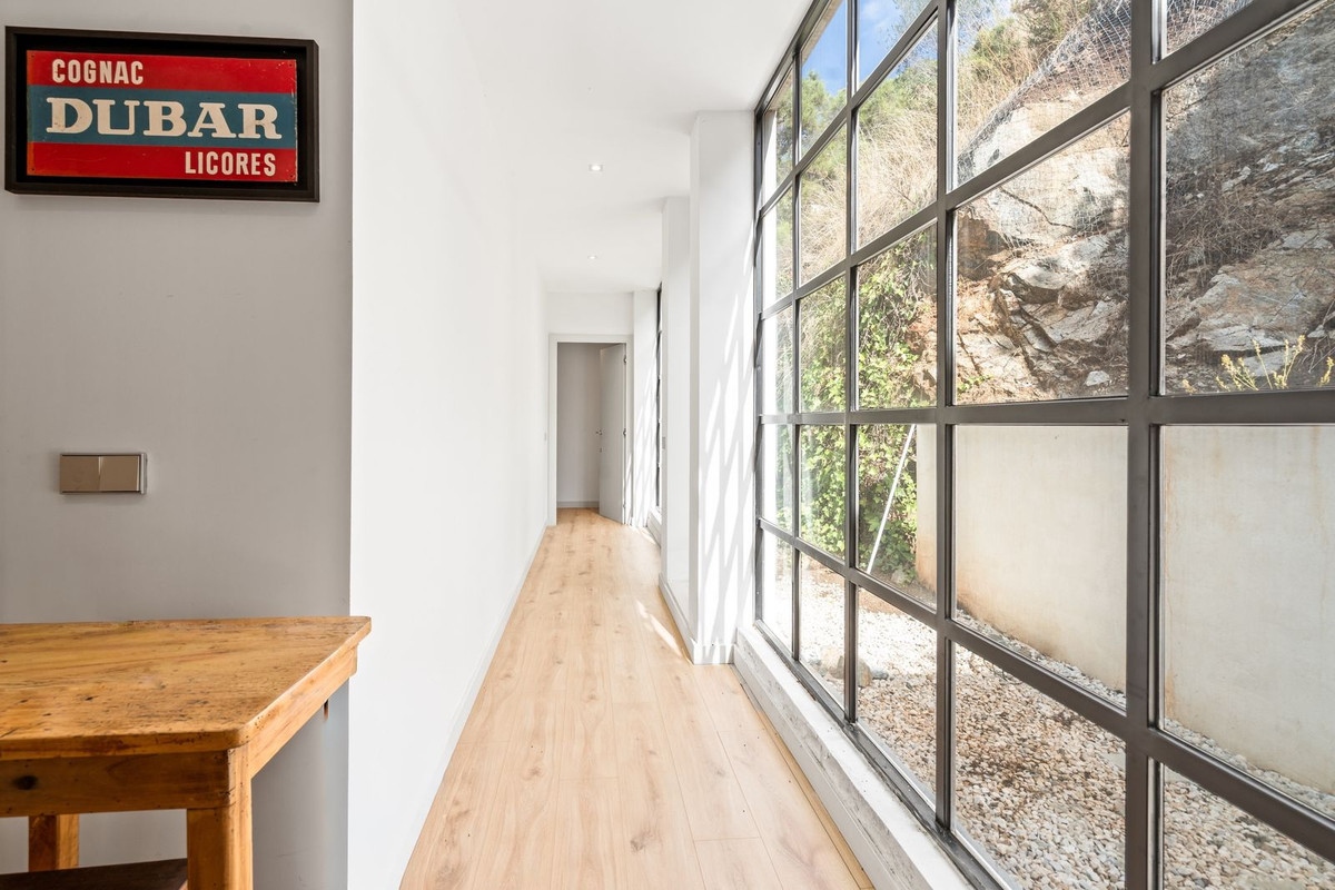 Se vende Villa - Chalet de 6 dormitorios en Costa Del Sol, Málaga, España