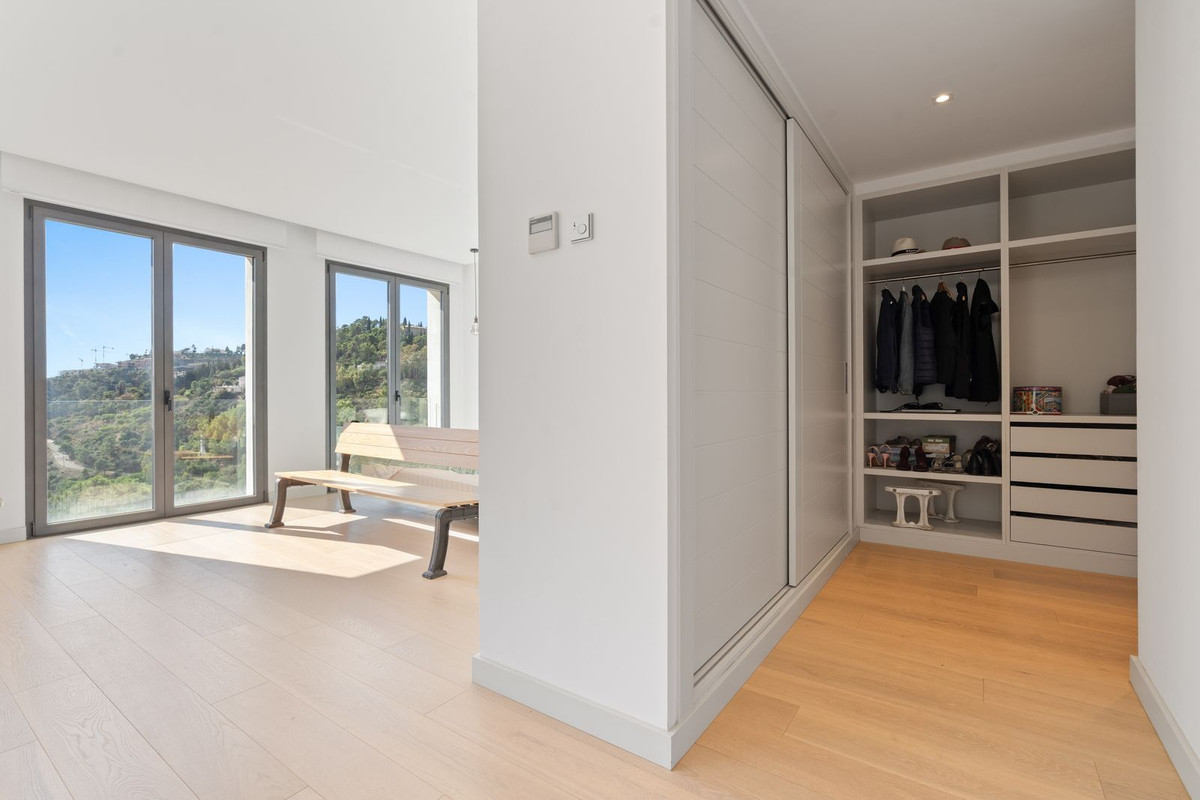 Se vende Villa - Chalet de 6 dormitorios en Costa Del Sol, Málaga, España