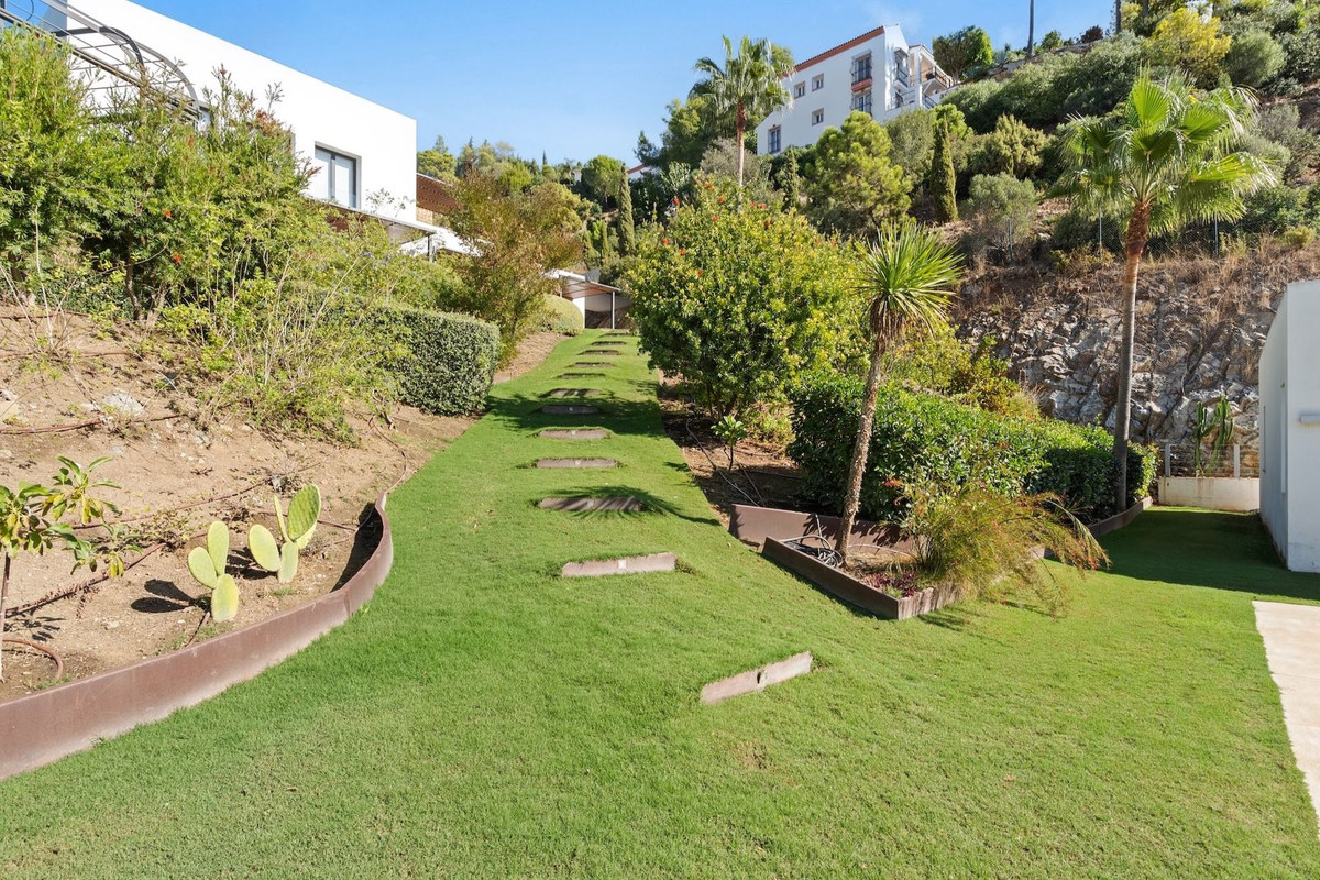 Se vende Villa - Chalet de 6 dormitorios en Costa Del Sol, Málaga, España
