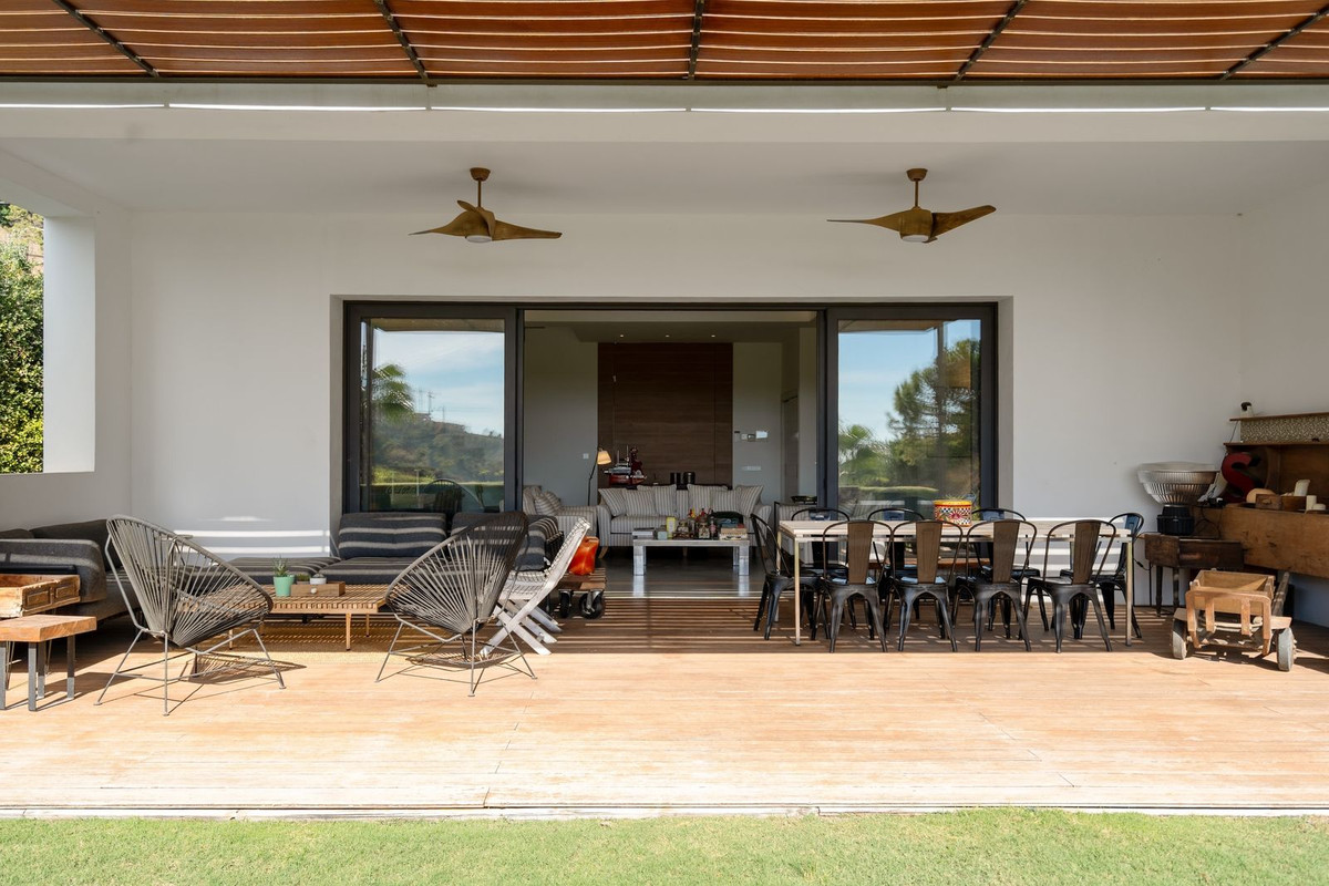 Se vende Villa - Chalet de 6 dormitorios en Costa Del Sol, Málaga, España