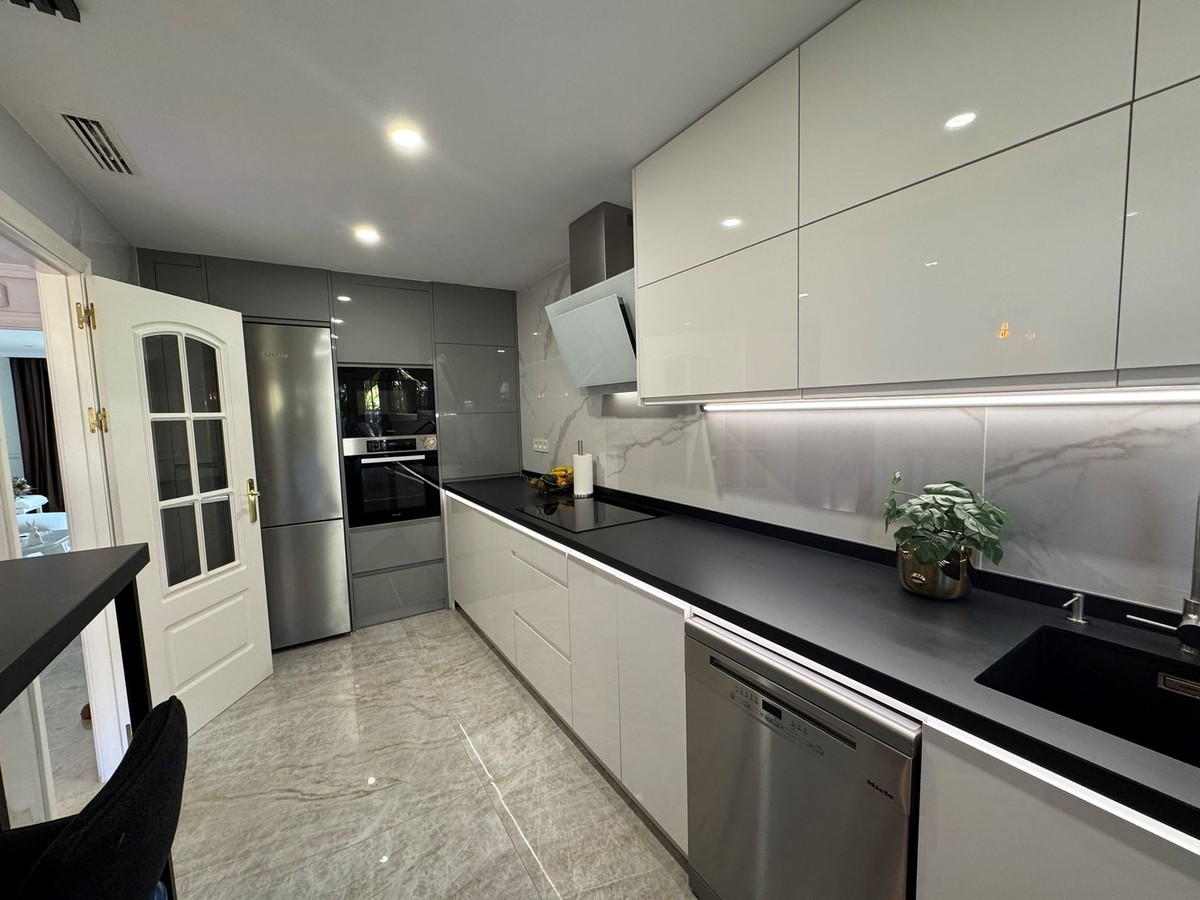 Se vende Adosada de 4 dormitorios en Costa Del Sol, Málaga, España