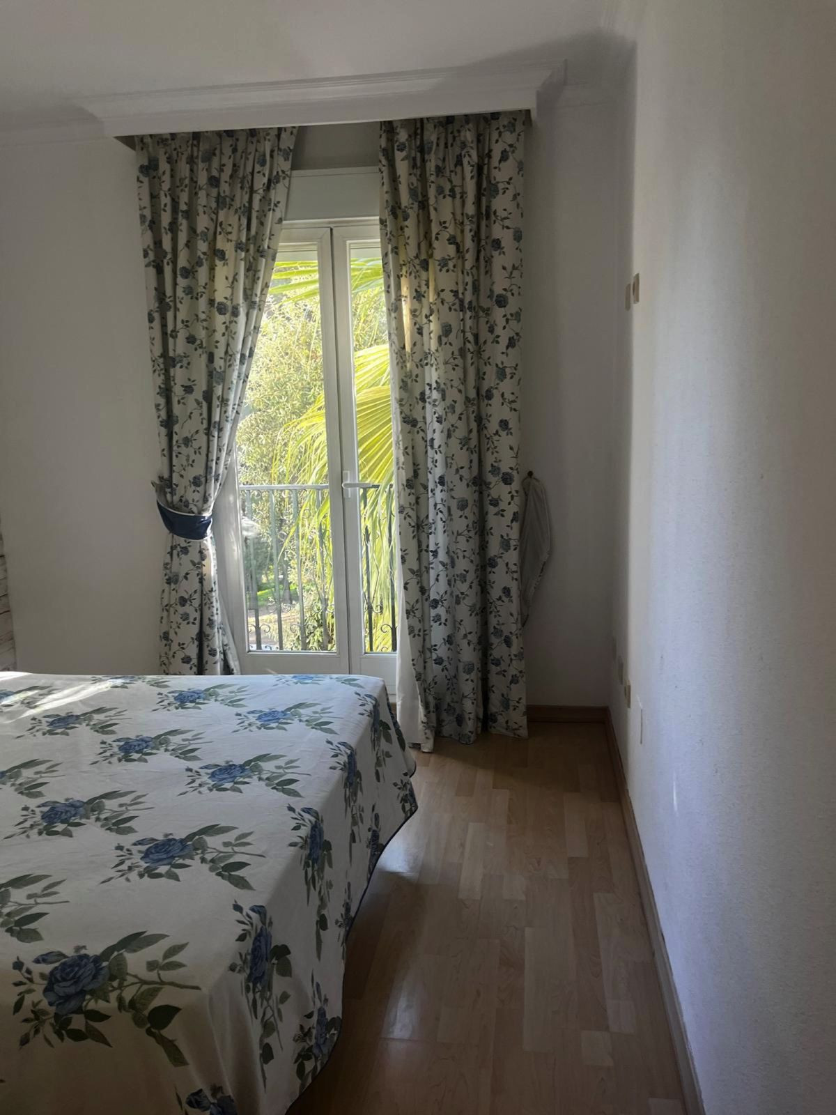 3 Bed Apartment for sale in Nagüeles Costa Del Sol, Málaga, Spain