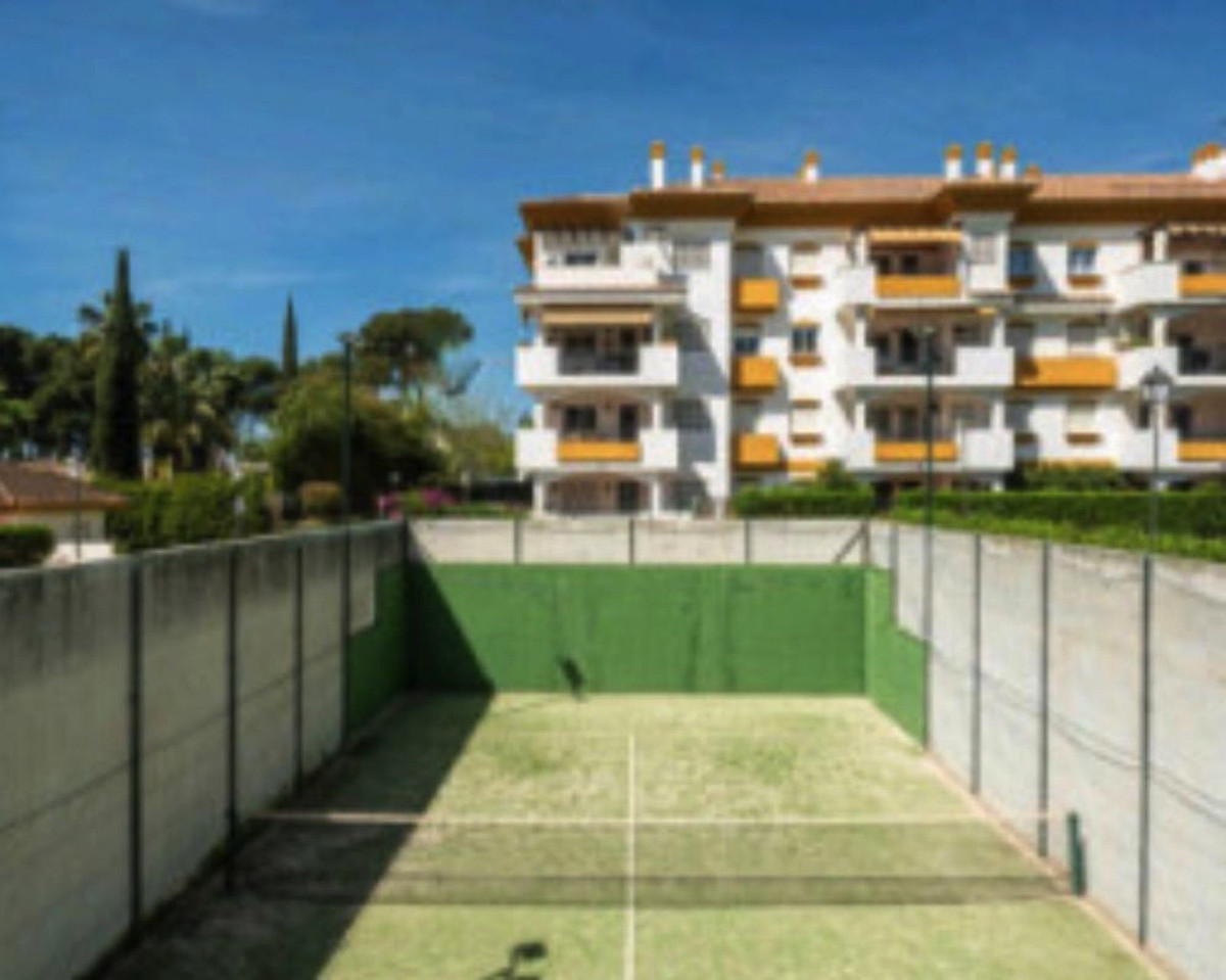 3 Bed Apartment for sale in Nagüeles Costa Del Sol, Málaga, Spain