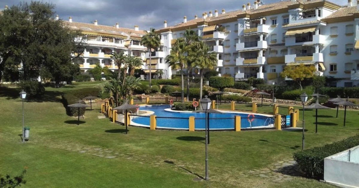 3 Bed Apartment for sale in Nagüeles Costa Del Sol, Málaga, Spain
