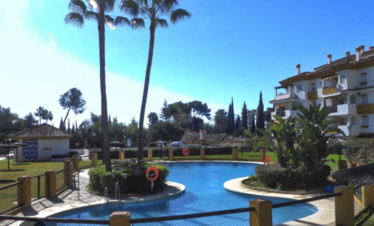 3 Bed Apartment for sale in Nagüeles Costa Del Sol, Málaga, Spain
