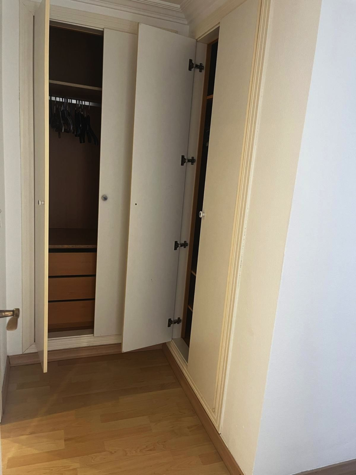 3 Bed Apartment for sale in Nagüeles Costa Del Sol, Málaga, Spain