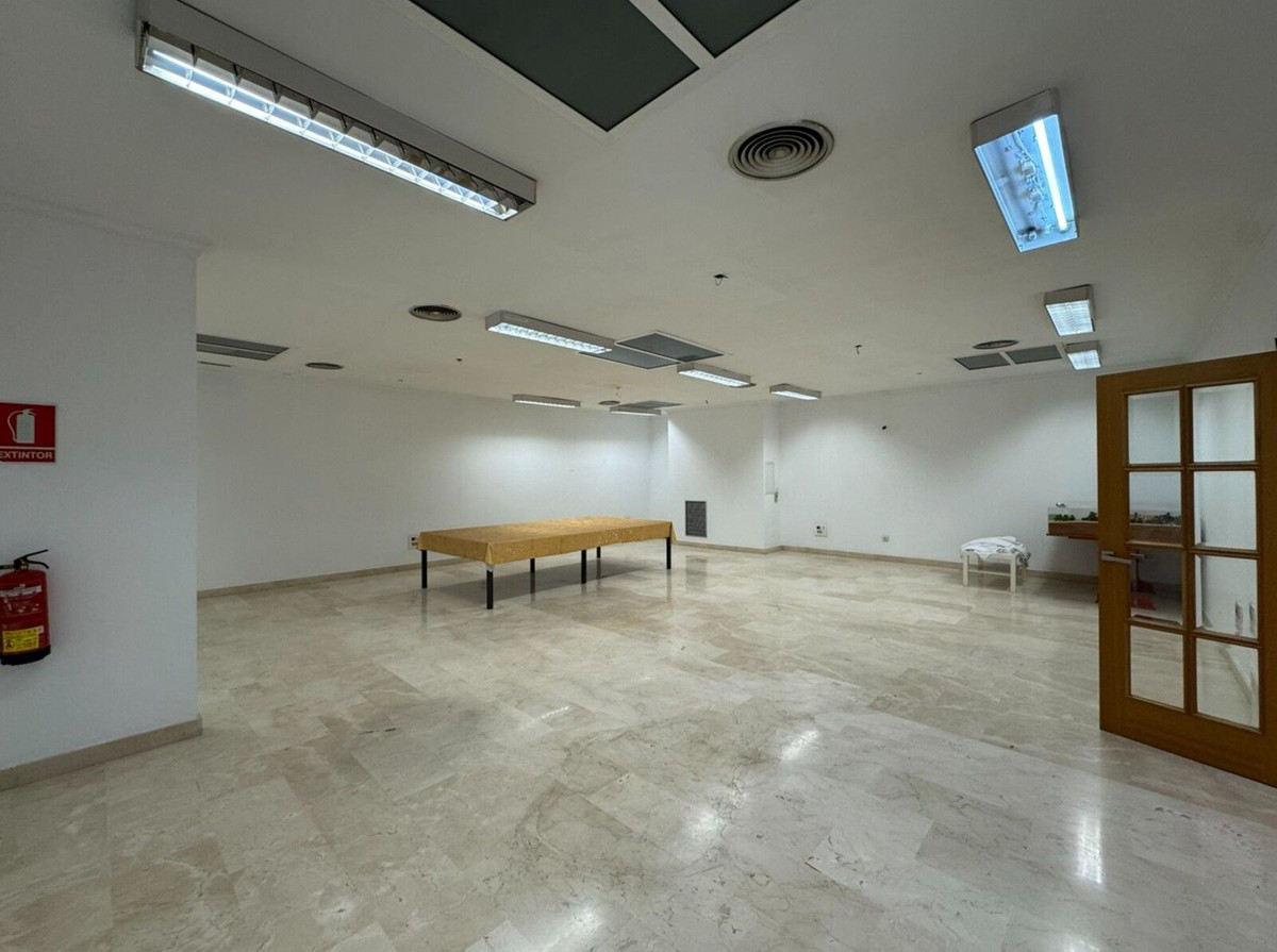 6 Bed Commercial unit for sale in Marbella Costa Del Sol, Málaga, Spain