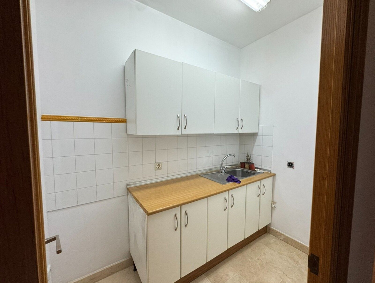 6 Bed Commercial unit for sale in Marbella Costa Del Sol, Málaga, Spain