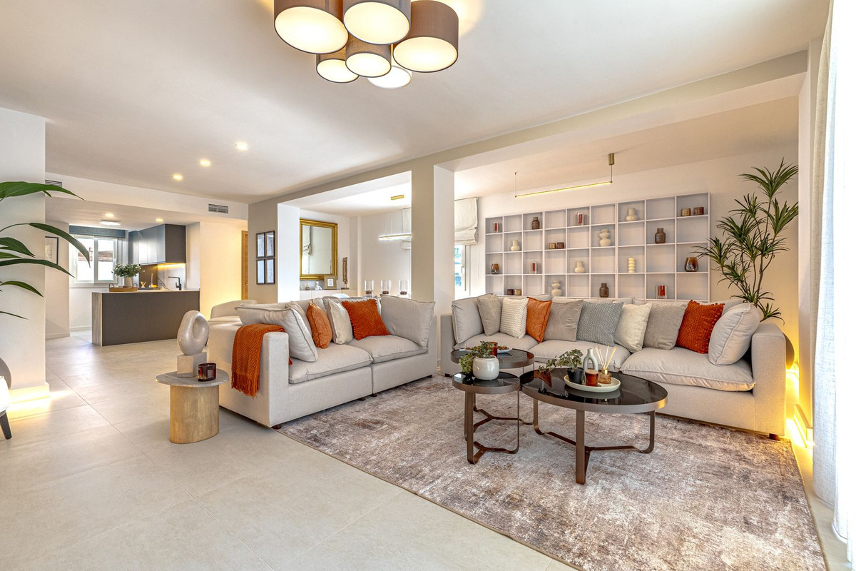 Se vende Villa - Chalet de 3 dormitorios en Costa Del Sol, Málaga, España