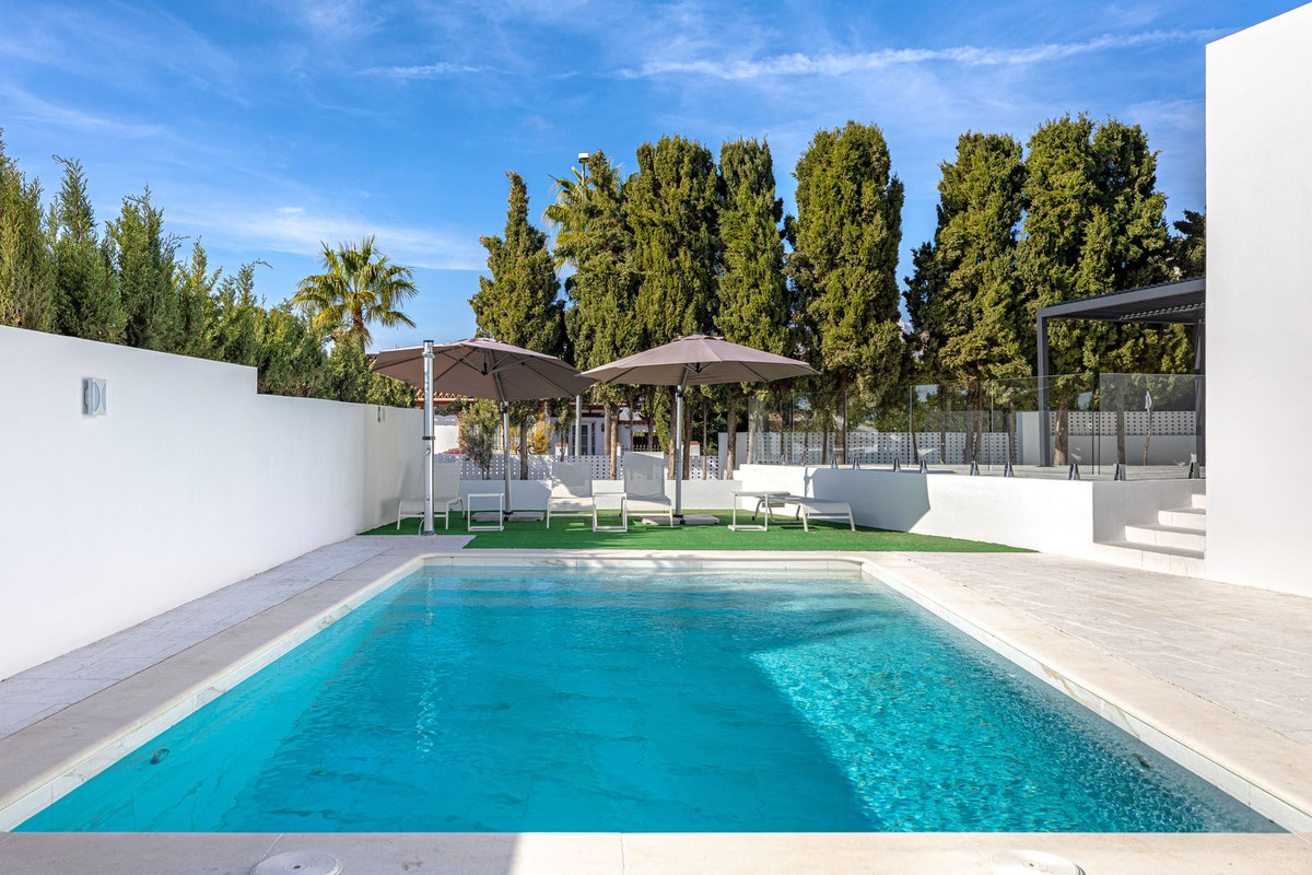 Se vende Villa - Chalet de 3 dormitorios en Costa Del Sol, Málaga, España