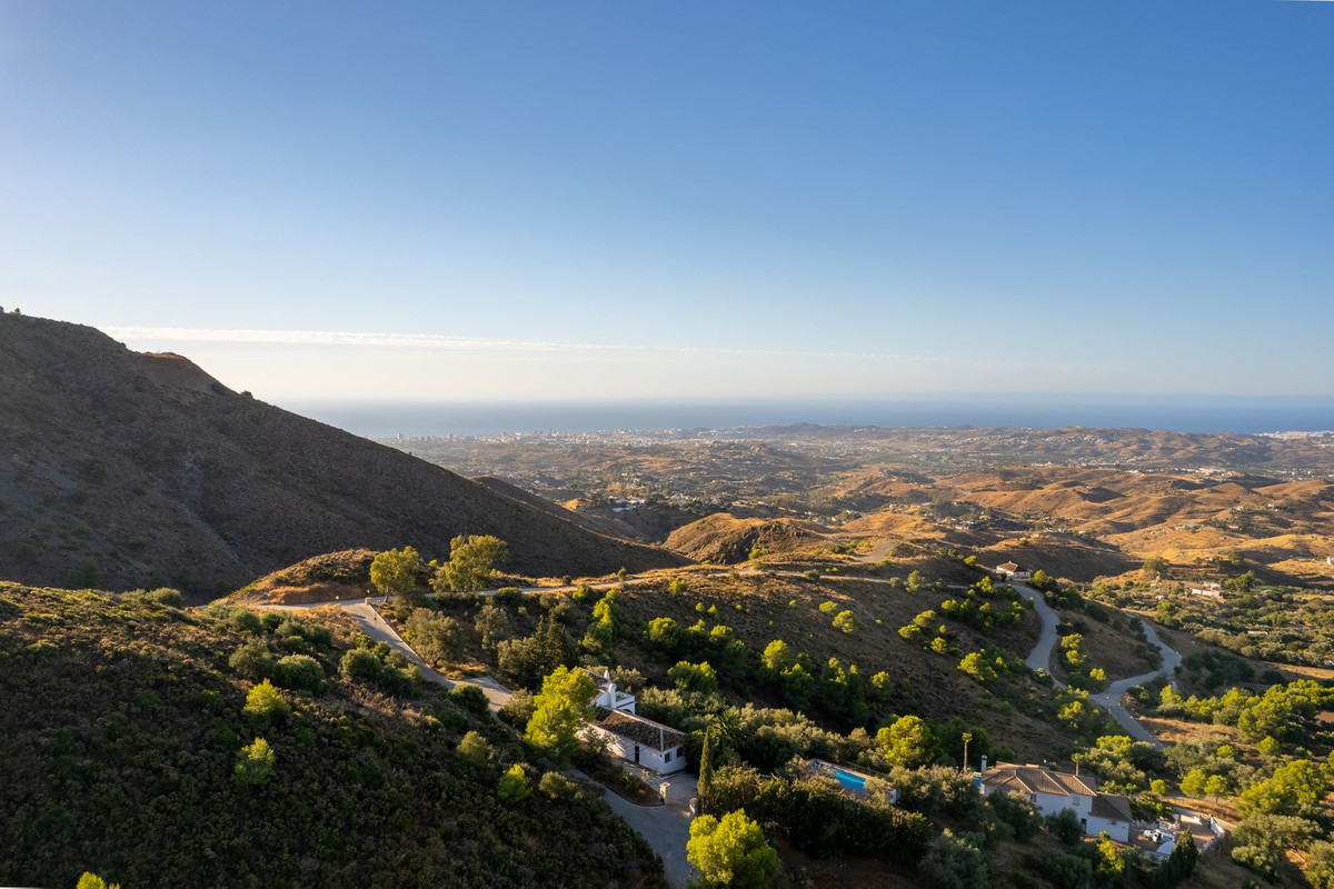 Se vende Terreno Urbano  en Costa Del Sol, Málaga, España