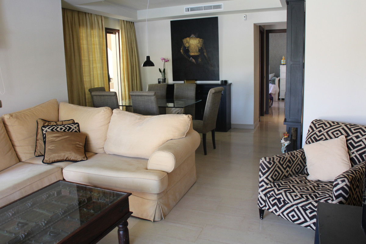 2 Bed Apartment for sale in Nueva Andalucía Costa Del Sol, Málaga, Spain