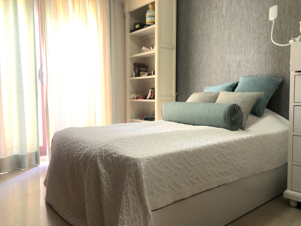 2 Bed Apartment for sale in Nueva Andalucía Costa Del Sol, Málaga, Spain