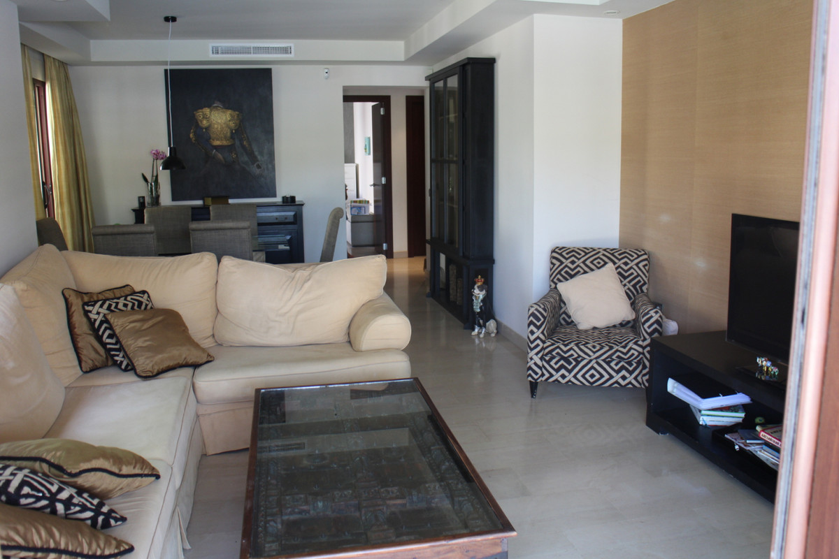 2 Bed Apartment for sale in Nueva Andalucía Costa Del Sol, Málaga, Spain