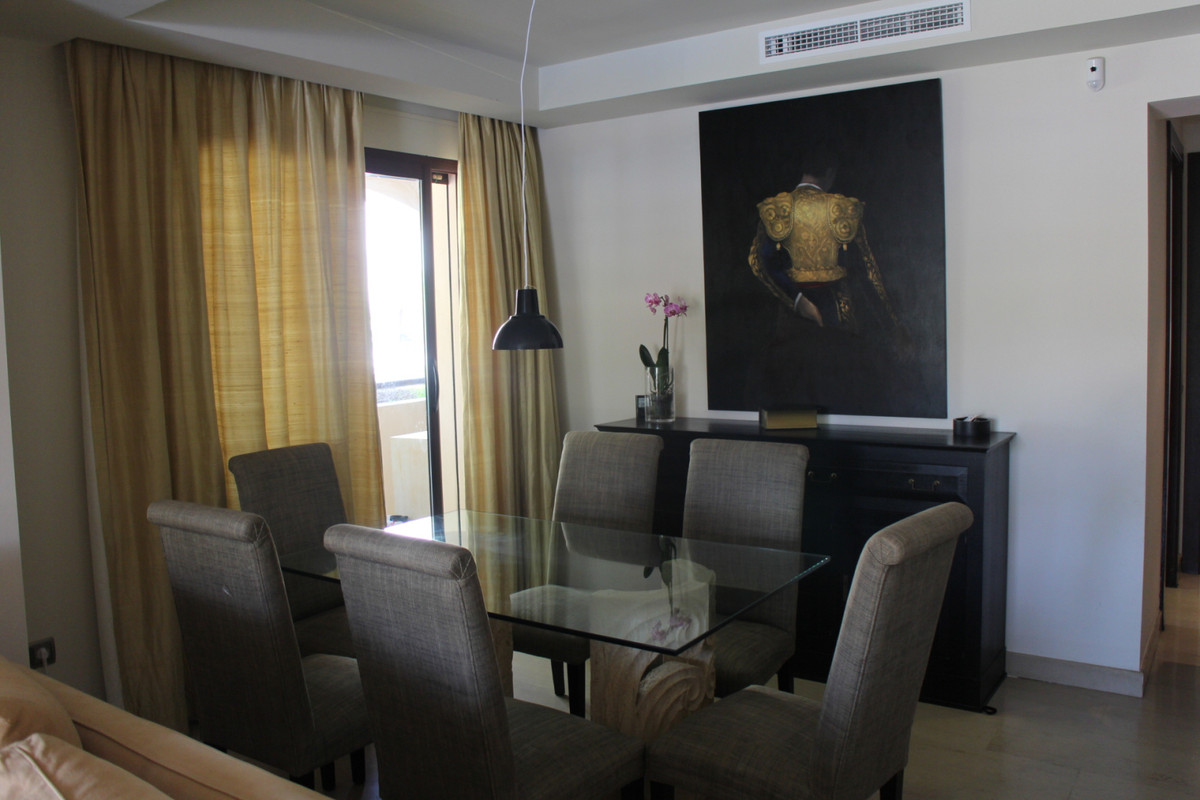 2 Bed Apartment for sale in Nueva Andalucía Costa Del Sol, Málaga, Spain
