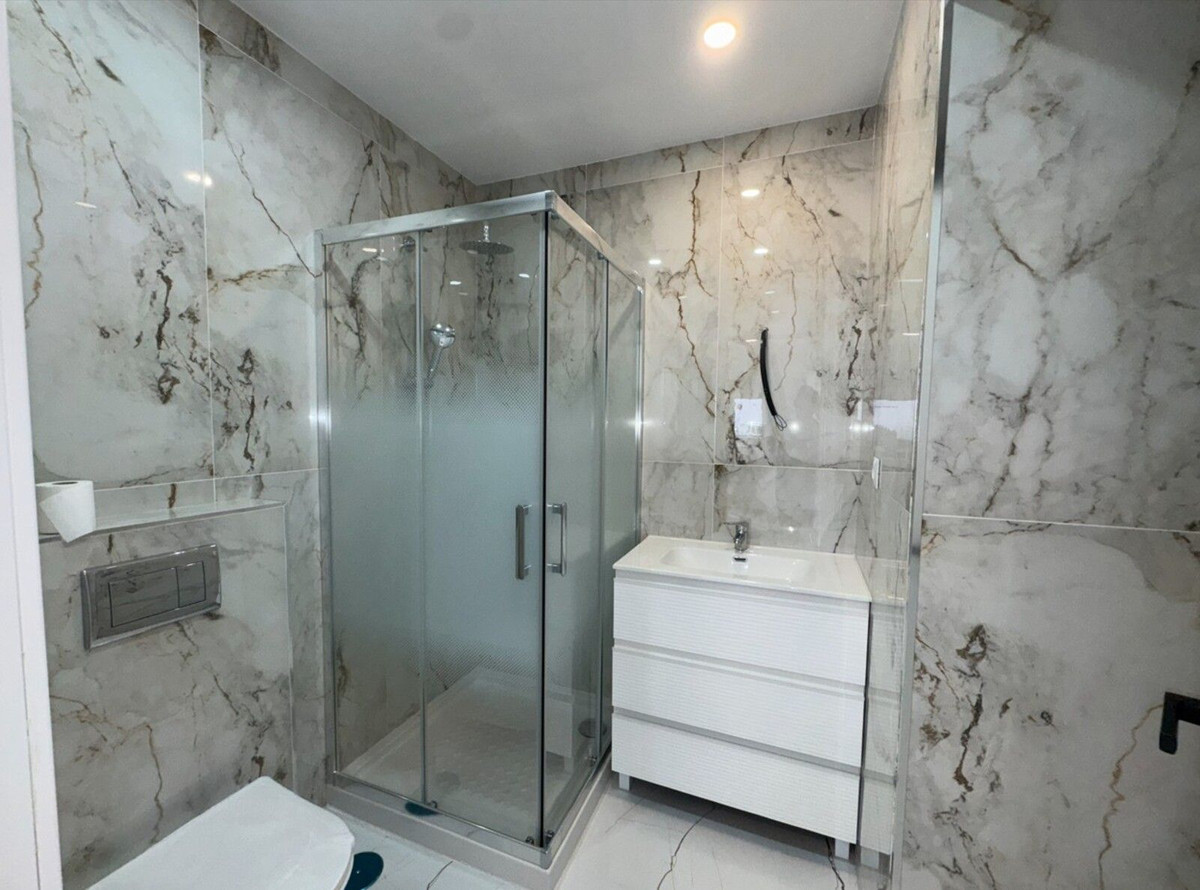 4 Bed Apartment for sale in Alhaurín El Grande Costa Del Sol, Málaga, Spain