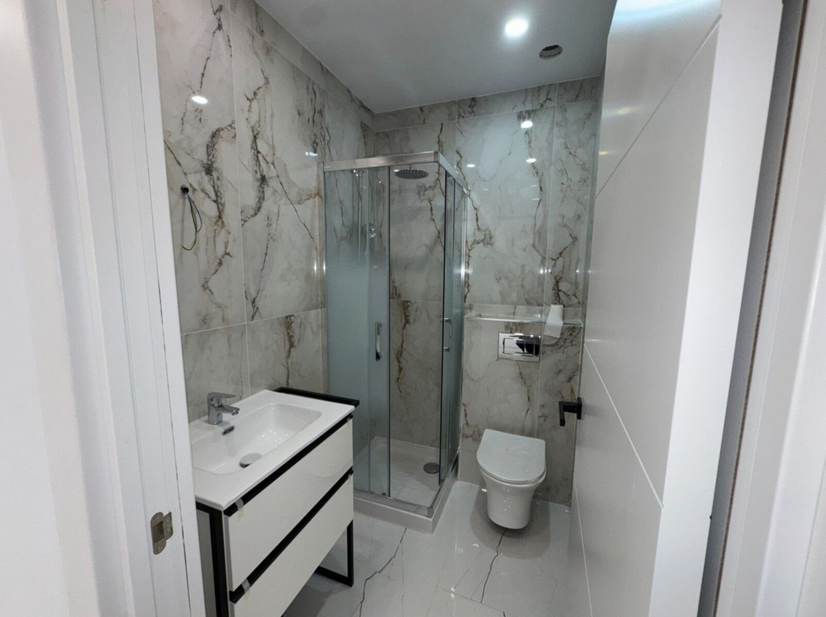 4 Bed Apartment for sale in Alhaurín El Grande Costa Del Sol, Málaga, Spain