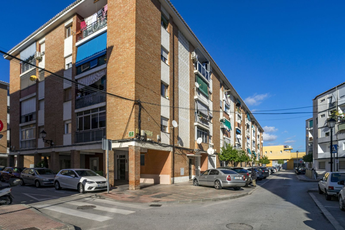 Se vende Apartamento Planta Media de 2 dormitorios en Costa Del Sol, Málaga, España