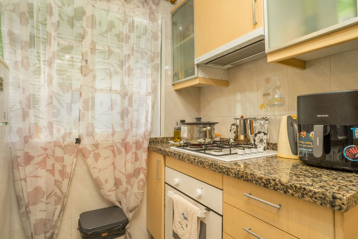 Se vende Apartamento Planta Media de 2 dormitorios en Costa Del Sol, Málaga, España