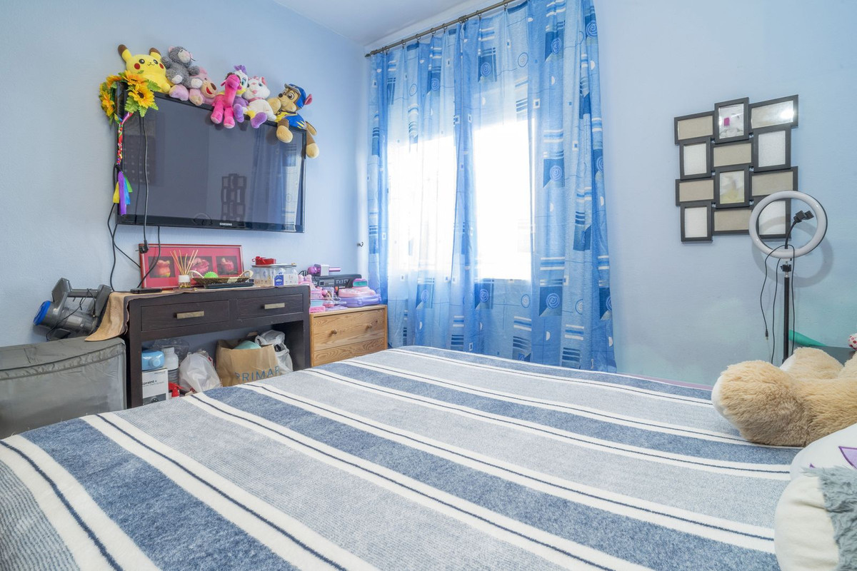 Se vende Apartamento Planta Media de 2 dormitorios en Costa Del Sol, Málaga, España