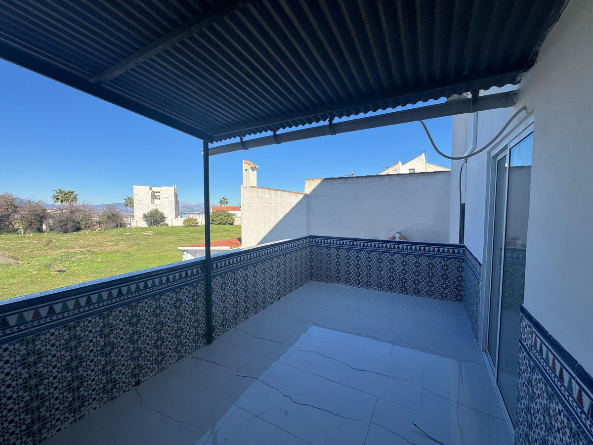 3 Bed Apartment for sale in Alhaurín El Grande Costa Del Sol, Málaga, Spain