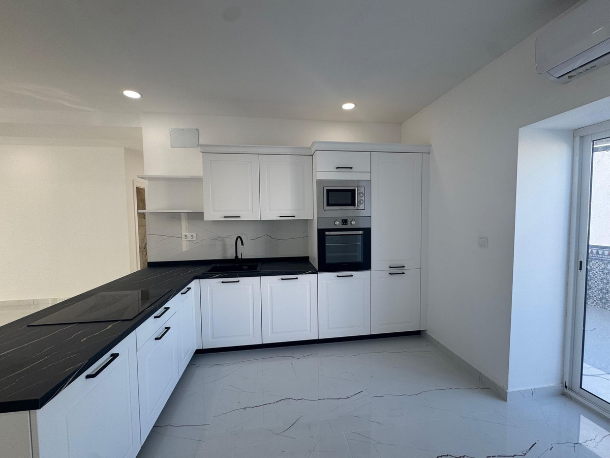3 Bed Apartment for sale in Alhaurín El Grande Costa Del Sol, Málaga, Spain